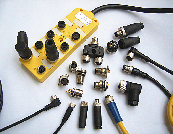 M12分线盒及连接器配件产品实拍